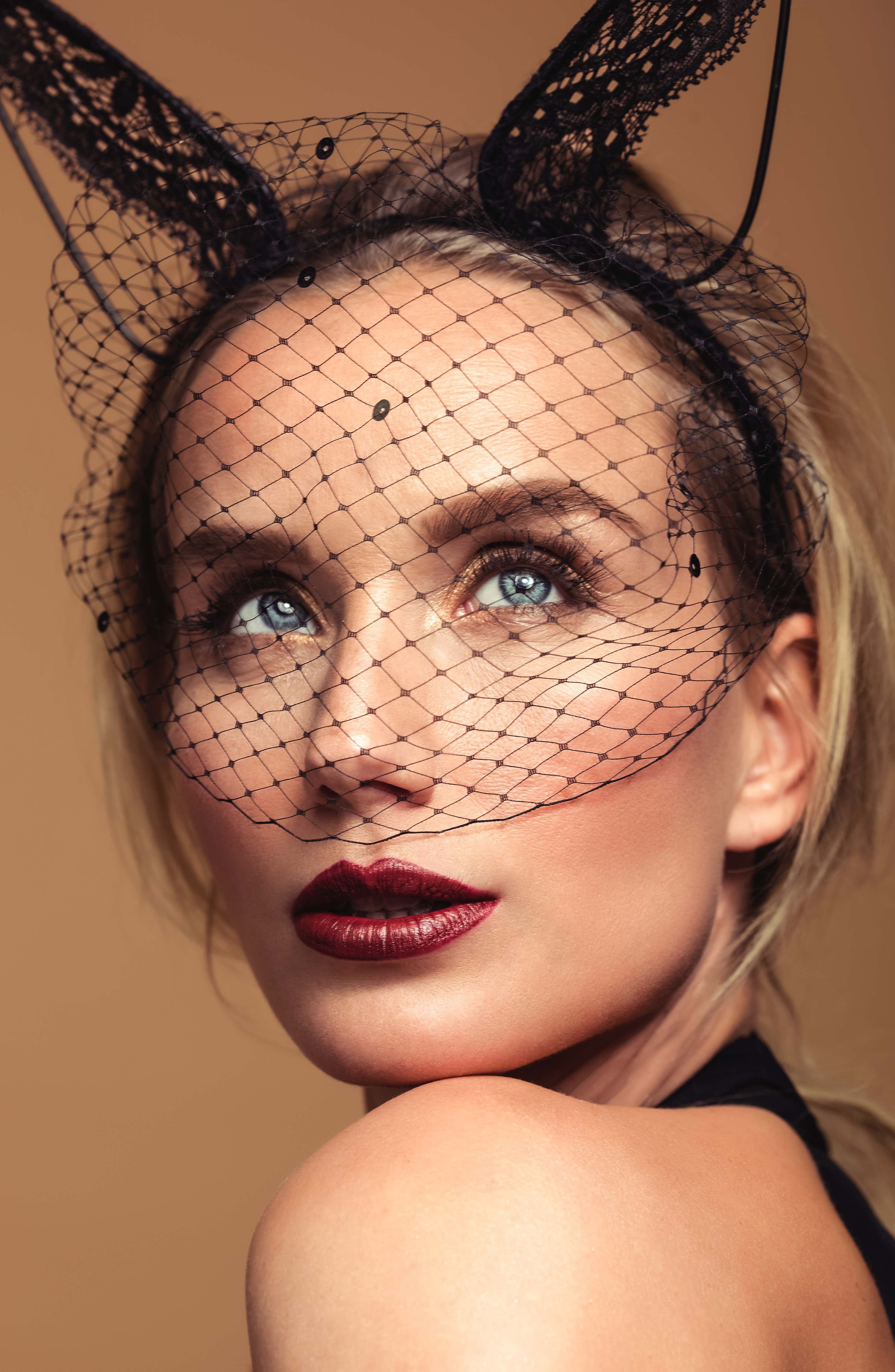 Elze-Mieke Tijl. by Ron de Wildt, make-up Ilja Susanne Guepin